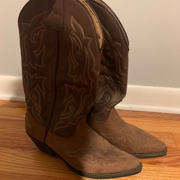 Cowboy boots - Picture 3 of 3